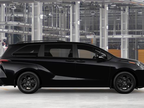 New 2026 Toyota Sienna XLE Woodland Edition image 12