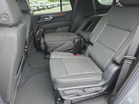New 2026 GMC Yukon Denali w/ Sun & Power Step Package AWD/4WD image 32