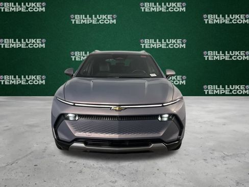 Used 2025 Chevrolet Equinox EV LT w/ Convenience Package image 10