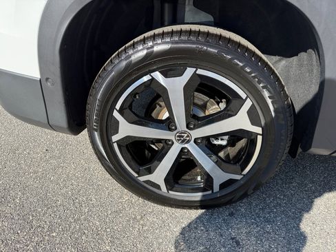 New 2026 Volkswagen Tiguan SE AWD/4WD image 23