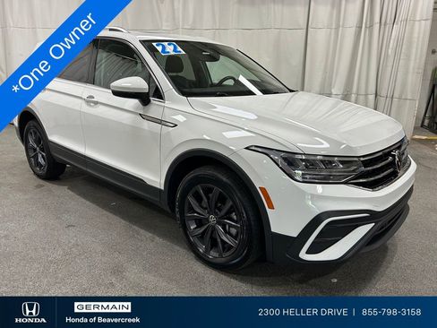 Used 2022 Volkswagen Tiguan SE AWD/4WD image 1