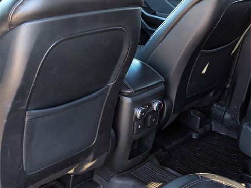 Used 2020 Ford Explorer XLT w/ Equipment Group 202A image 26