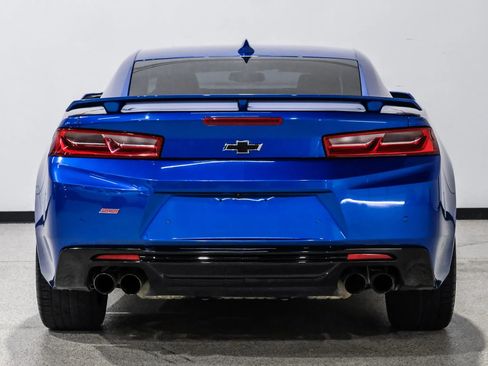 Used 2017 Chevrolet Camaro SS RWD image 7