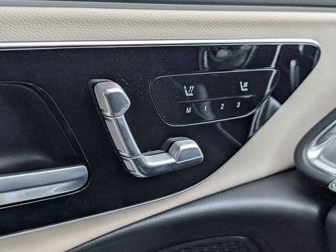 Used 2025 Mercedes-Benz E 350 Sedan image 26