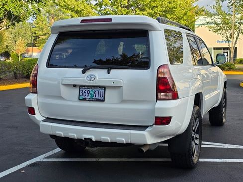 Used 2005 Toyota 4Runner Limited image 8