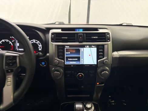 Used 2022 Toyota 4Runner SR5 Premium w/ Moonroof Package AWD/4WD image 30