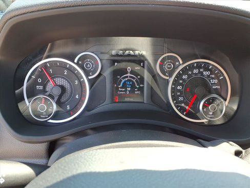 New 2026 RAM 4500 Tradesman w/ Chrome Appearance Group AWD/4WD image 32
