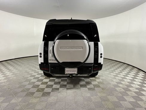 New 2026 Land Rover Defender 130 X-Dynamic SE AWD/4WD image 7