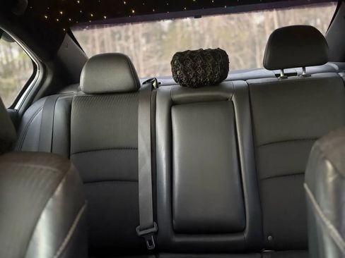 Used 2017 Honda Accord Sport image 19