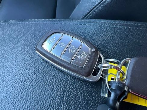 Used 2017 Hyundai Tucson Limited w/ Cargo Package AWD/4WD image 14