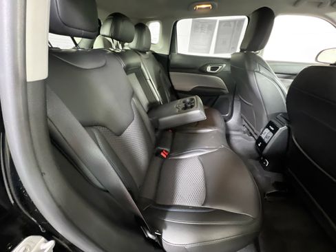 Used 2022 Jeep Compass Latitude w/ Convenience Group image 25