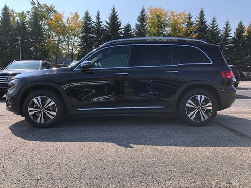 New 2026 Mercedes-Benz GLB 250 4MATIC image 7