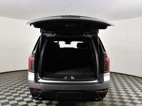 Used 2025 Chevrolet Tahoe Z71 AWD/4WD image 33