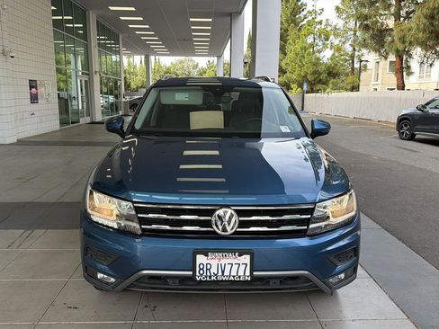 Used 2020 Volkswagen Tiguan SEL image 8