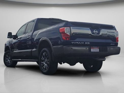 Used 2017 Nissan Titan Platinum Reserve image 6