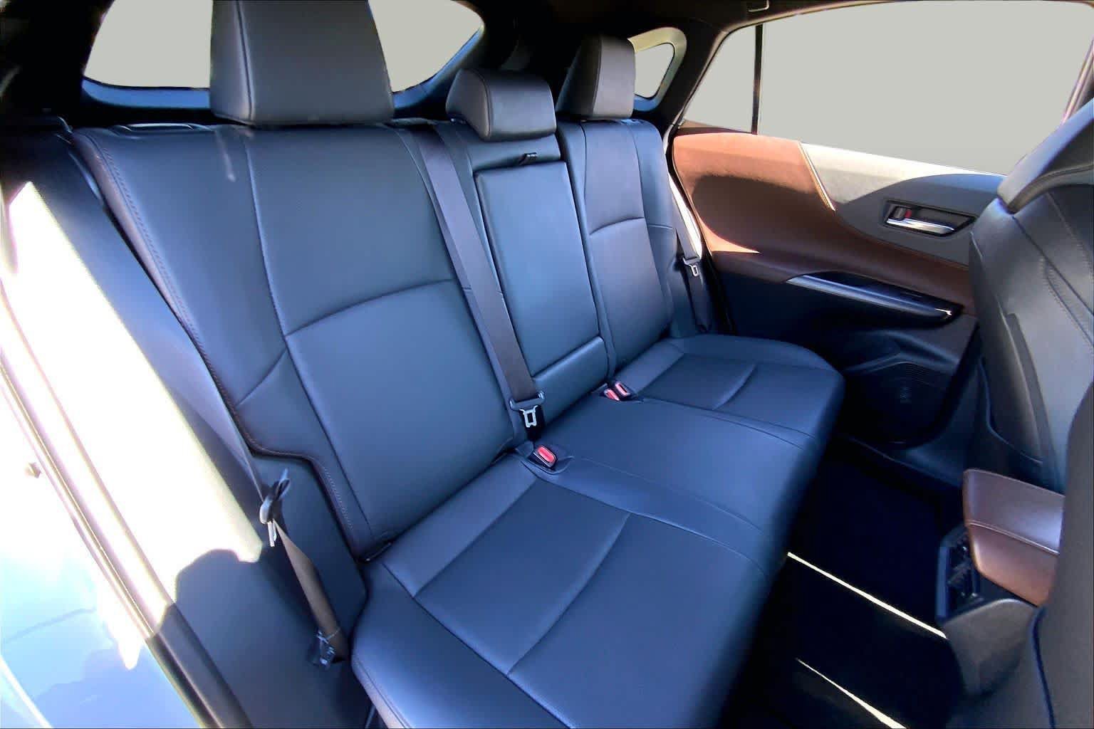 Used 2024 Toyota Venza Limited AWD/4WD image 19