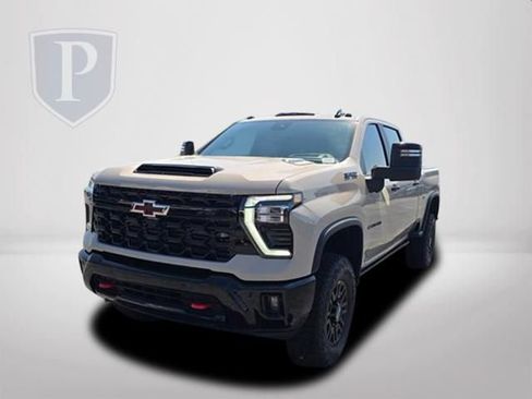 New 2026 Chevrolet Silverado 2500 ZR2 w/ LPO, Dark Essentials Package AWD/4WD image 11