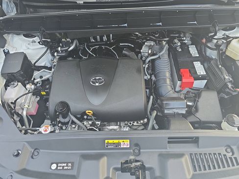Used 2022 Toyota Highlander XLE image 30