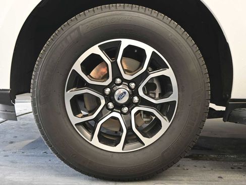 Used 2024 Ford Expedition XLT image 10