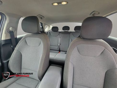 Used 2025 Kia K4 FWD image 25