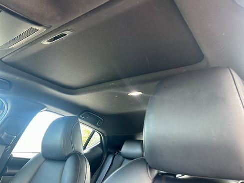 Used 2023 MAZDA MAZDA3 s image 27