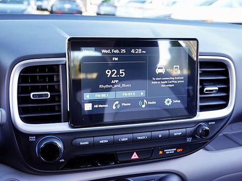 New 2026 Hyundai Venue SEL image 28