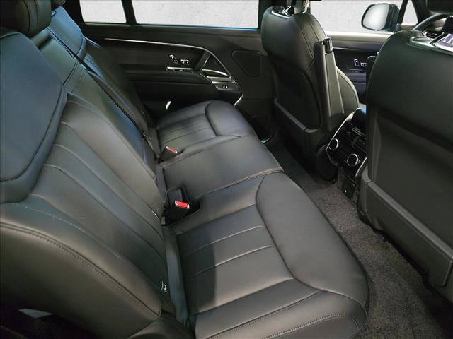 New 2026 Land Rover Range Rover Long Wheelbase SE AWD/4WD image 11