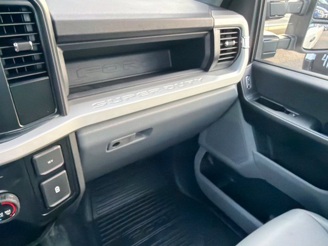 New 2027 Ford F250 XL w/ XL Chrome Package AWD/4WD image 16