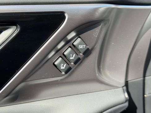 Used 2025 Subaru Outback Touring XT AWD/4WD image 20