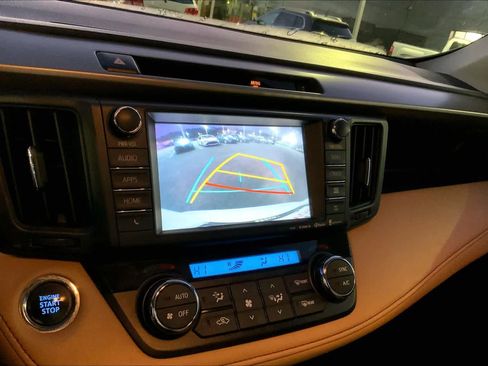 Used 2016 Toyota RAV4 Limited image 28