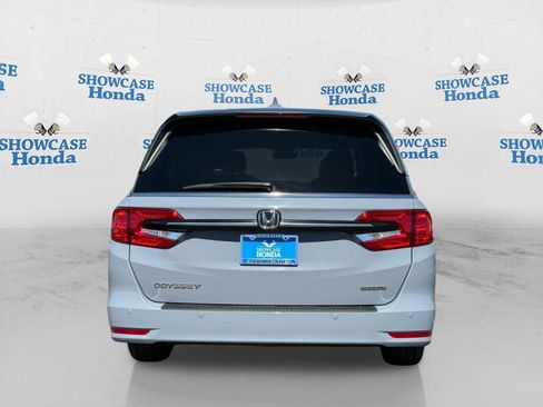 Used 2024 Honda Odyssey Touring image 7
