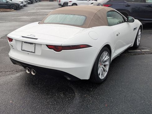 Used 2018 Jaguar F-TYPE Convertible image 9