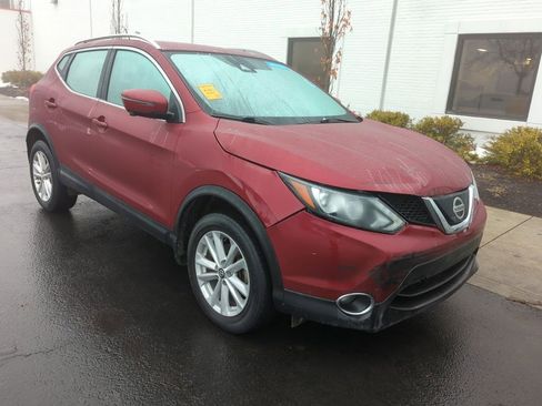 Used 2019 Nissan Rogue Sport SV w/ Technology Package image 3