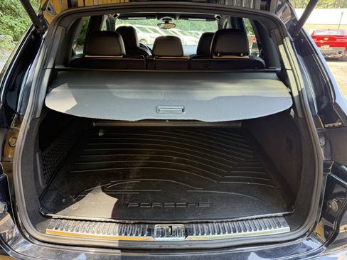 Used 2016 Porsche Cayenne AWD/4WD image 40