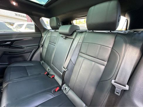 Used 2021 Land Rover Range Rover Evoque R-Dynamic SE image 9