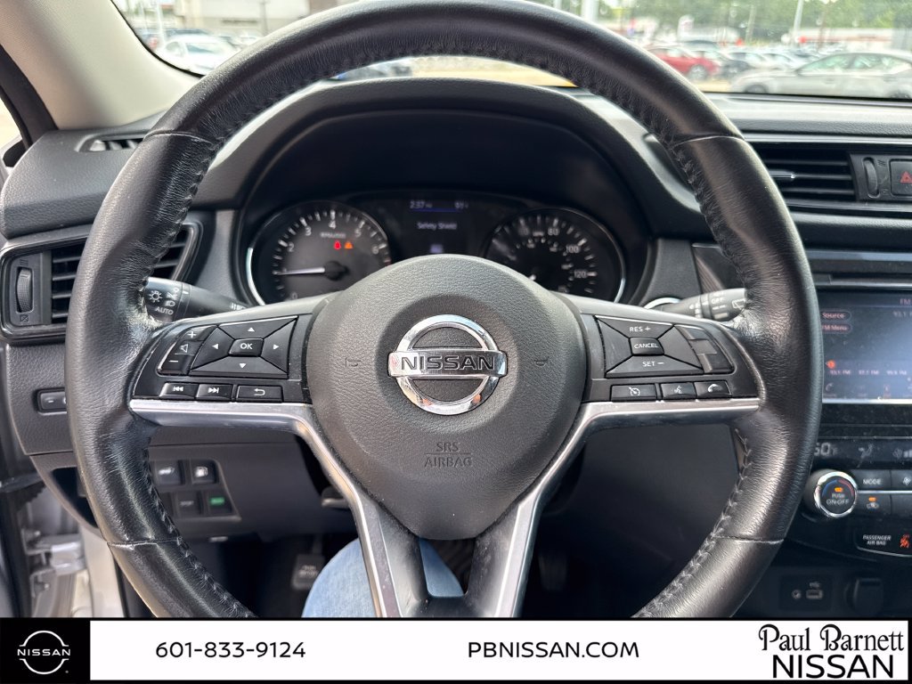 Used 2018 Nissan Rogue SV FWD image 13