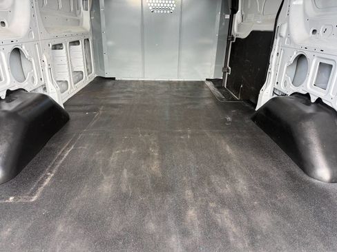 Used 2023 Ford Transit 250 Low Roof AWD image 22