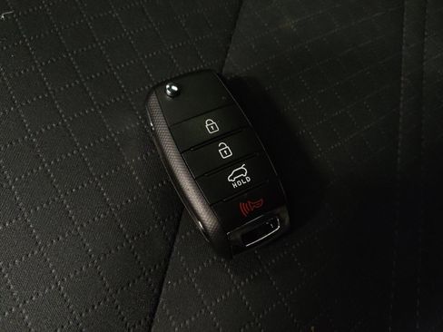 Used 2020 Kia Sorento L image 32