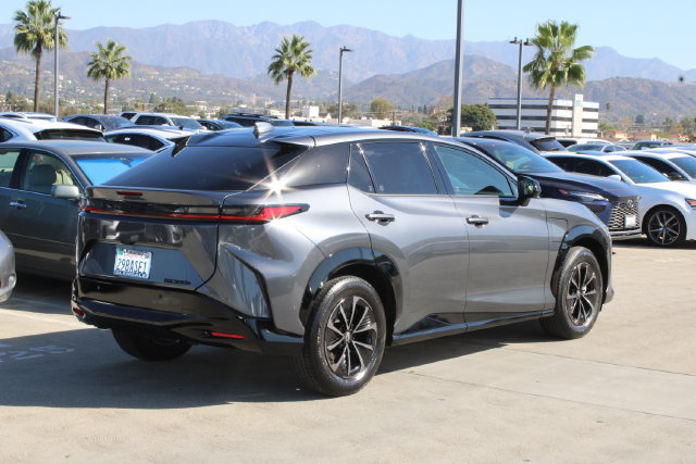 Certified 2026 Lexus RZ 350e 2WD w/ Technology Package image 21