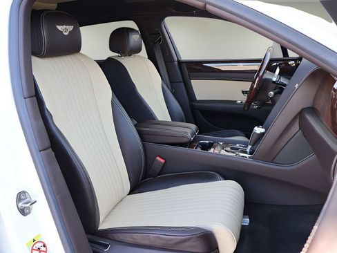 Certified 2018 Bentley Flying Spur S V8 AWD/4WD image 20