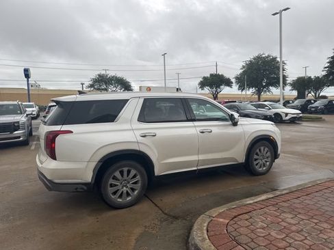 Used 2024 Hyundai Palisade SEL FWD image 8