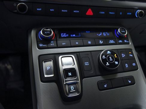 Used 2025 Hyundai Palisade SEL image 18