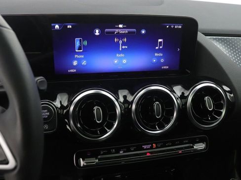 Certified 2026 Mercedes-Benz GLA 250 image 11