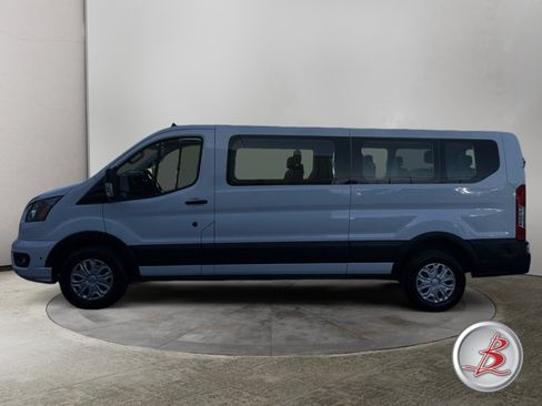 Used 2024 Ford Transit 350 XLT RWD image 4