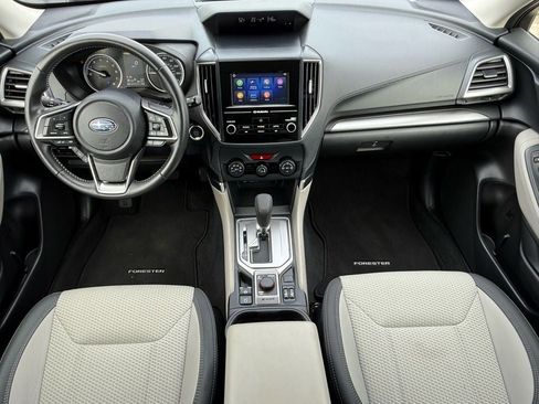 Used 2024 Subaru Forester Premium image 15