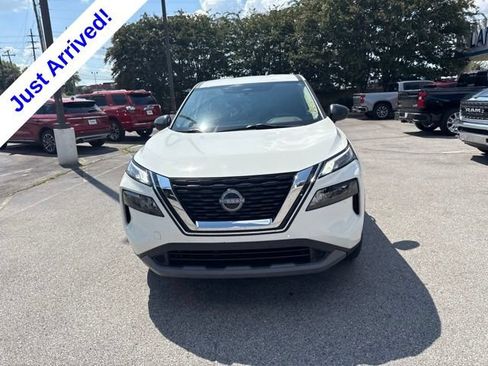 Used 2023 Nissan Rogue S AWD/4WD image 8