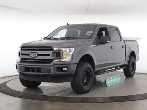 Used 2018 Ford F150 XLT w/ Equipment Group 302A Luxury AWD/4WD image 10