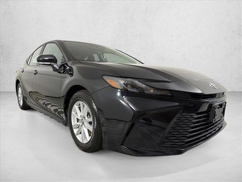 Used 2025 Toyota Camry LE FWD image 1