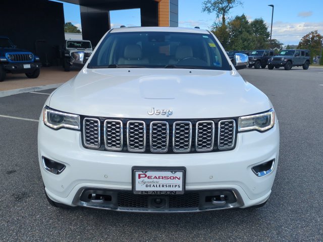 Used 2017 Jeep Grand Cherokee Overland w/ Jeep Active Safety Group AWD/4WD image 9