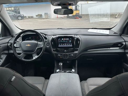 Used 2019 Chevrolet Traverse LT image 19